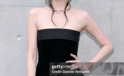 台北两公交车相撞